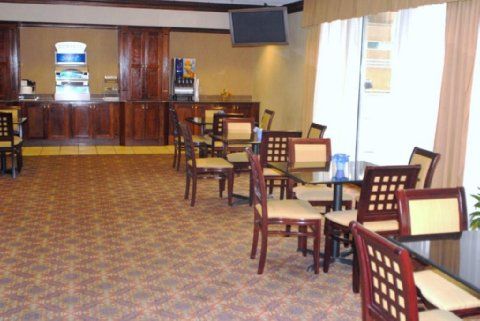 Holiday Inn Express ווטרבורי מראה חיצוני תמונה